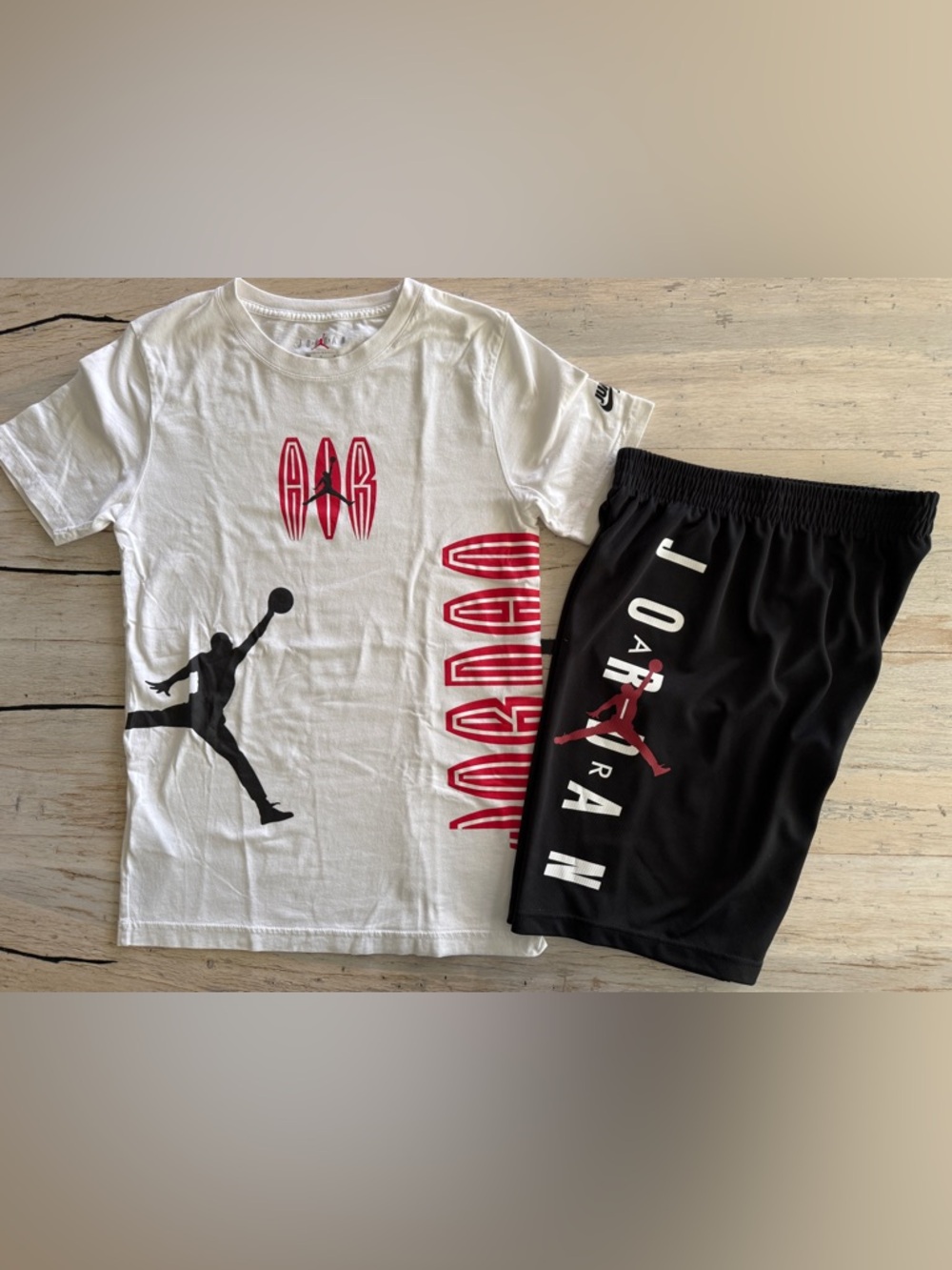 Nike Air Jordan Boys White Jumpman T-Shirt & Mesh Basketball Shorts -Large 14/16